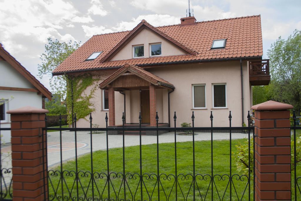 Apartamenty I Domki Osinscy برانييوو الغرفة الصورة
