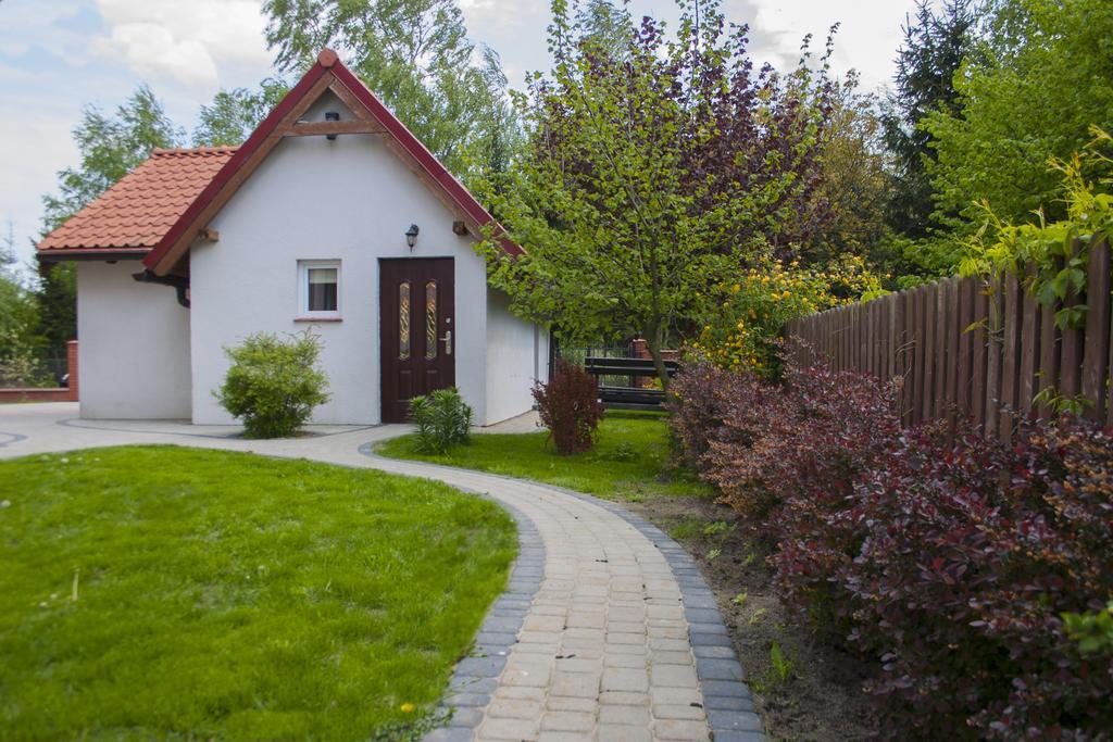 Apartamenty I Domki Osinscy برانييوو المظهر الخارجي الصورة