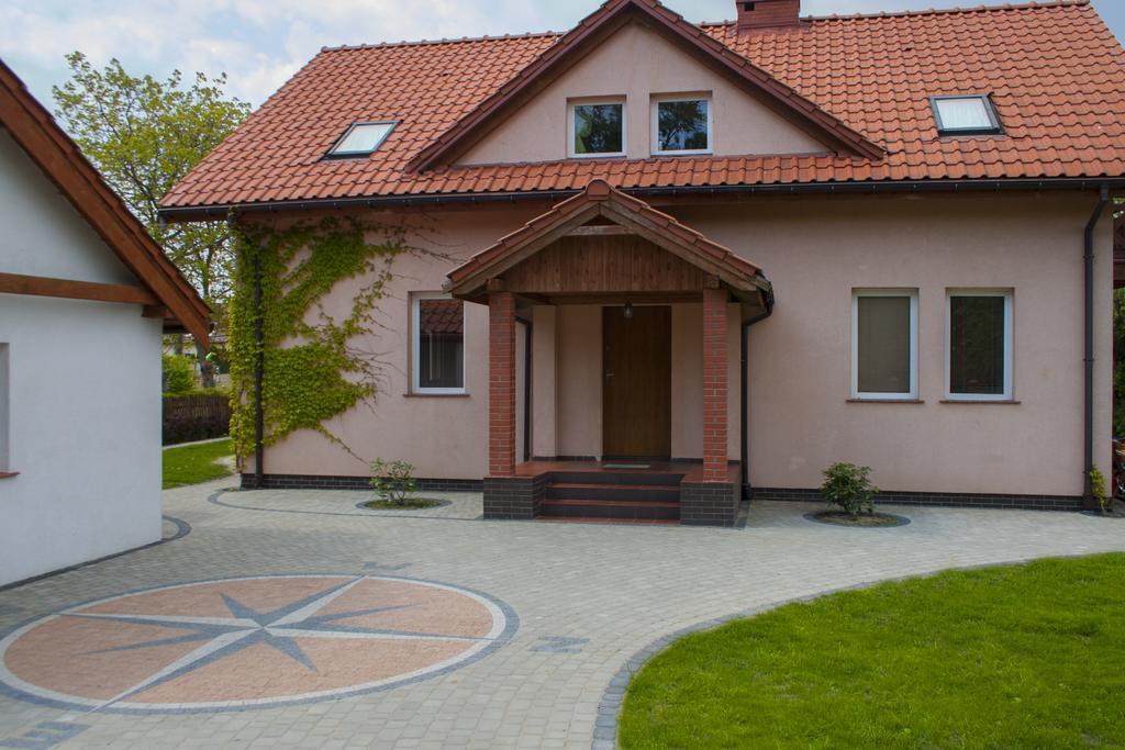 Apartamenty I Domki Osinscy برانييوو المظهر الخارجي الصورة